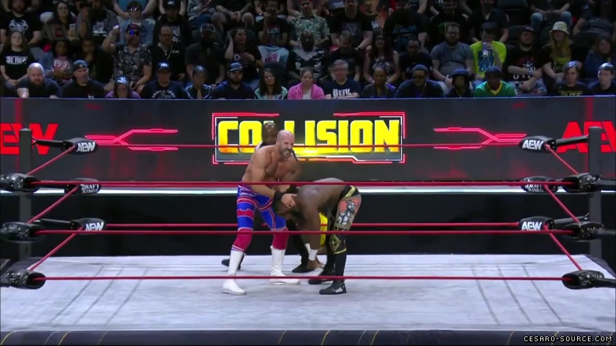 Claudio_Collision_mp43203.jpg
