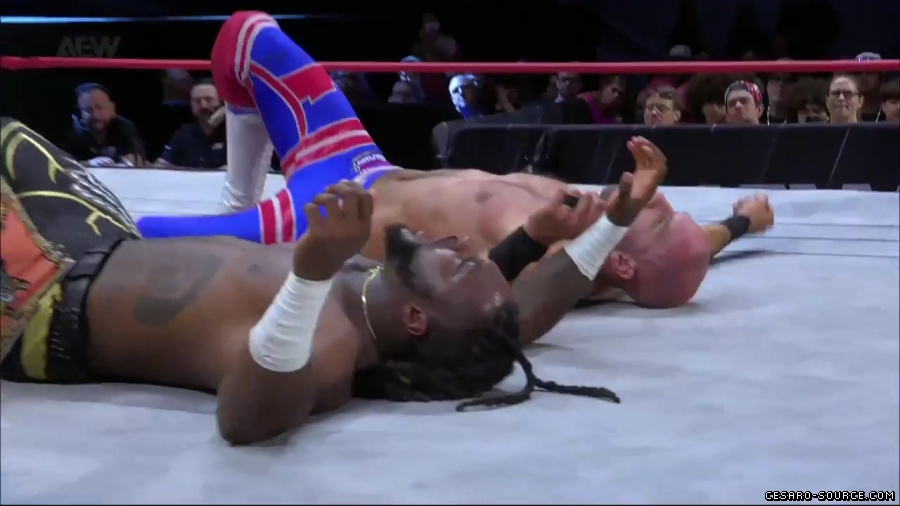 Claudio_Collision_mp43215.jpg