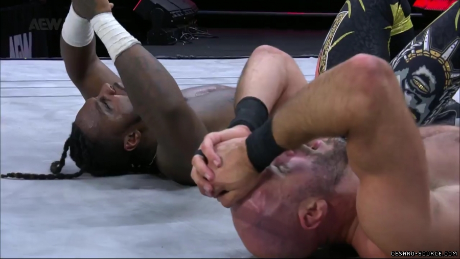 Claudio_Collision_mp43218.jpg