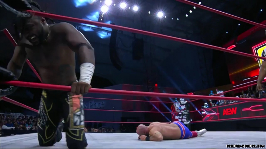 Claudio_Collision_mp43234.jpg