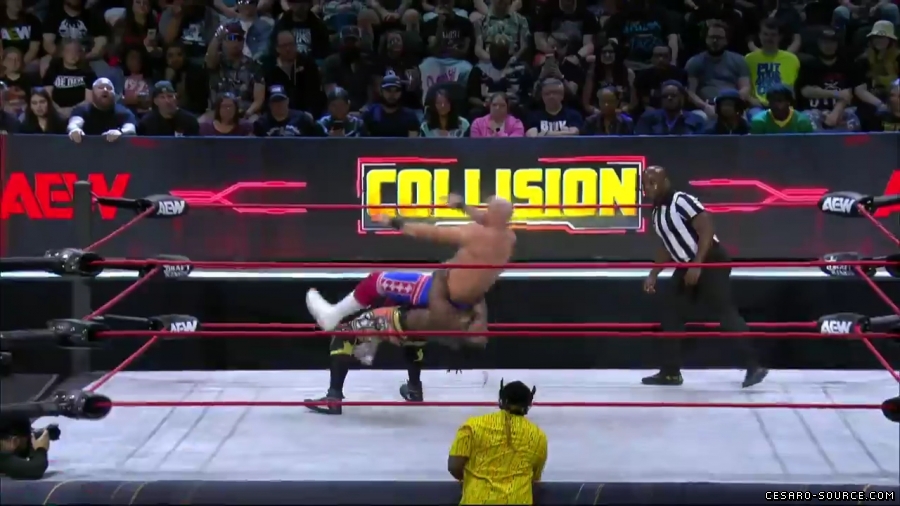 Claudio_Collision_mp43322.jpg
