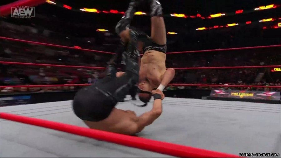 Collision_Dec_23rd_mp418005.jpg