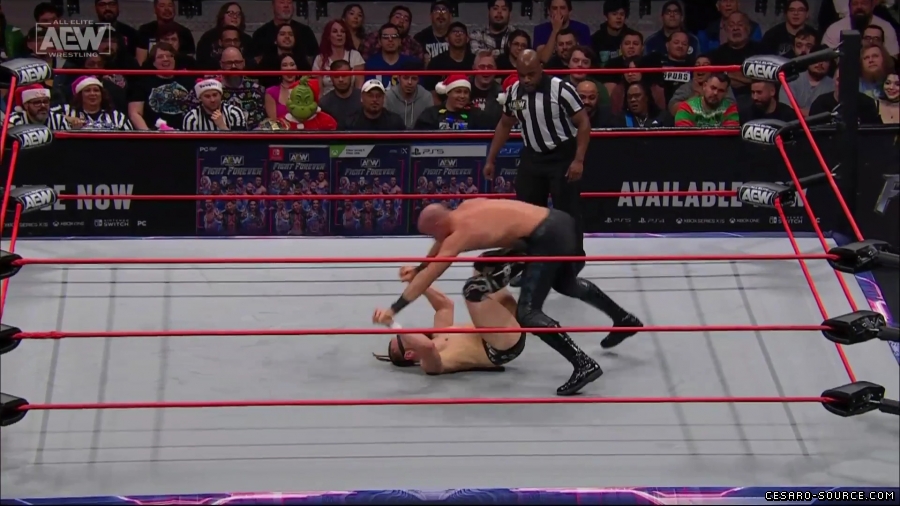 Collision_Dec_23rd_mp418008.jpg