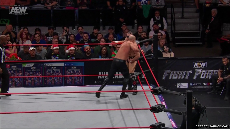 Collision_Dec_23rd_mp418239.jpg