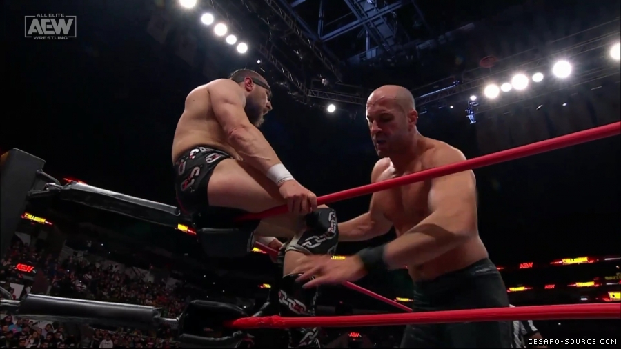 Collision_Dec_23rd_mp418470.jpg
