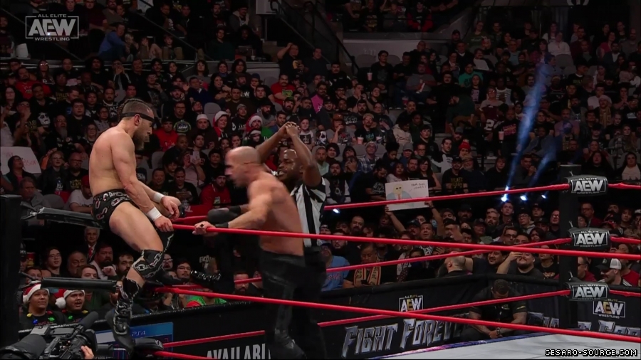 Collision_Dec_23rd_mp418493.jpg