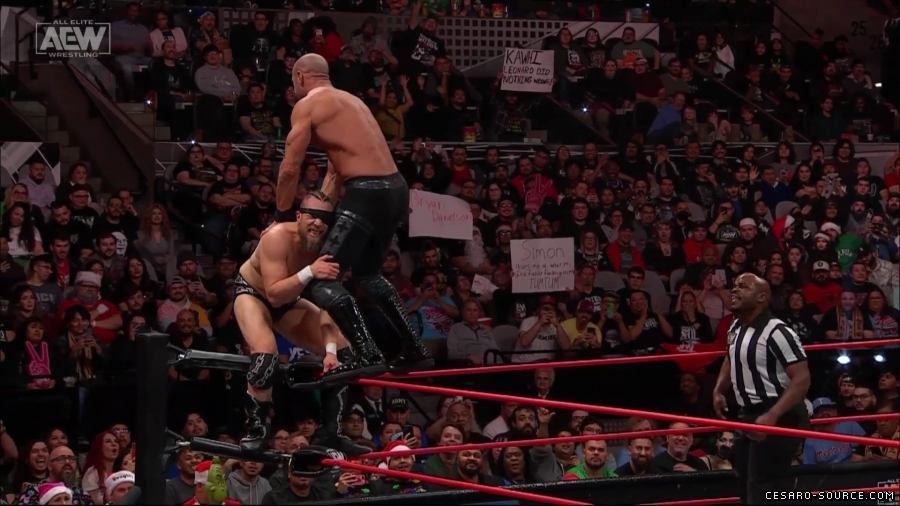 Collision_Dec_23rd_mp418501.jpg