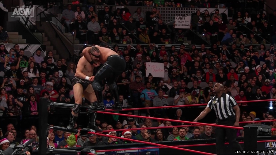 Collision_Dec_23rd_mp418509.jpg