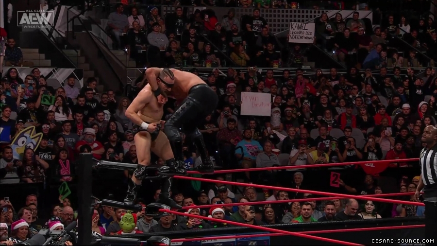 Collision_Dec_23rd_mp418512.jpg