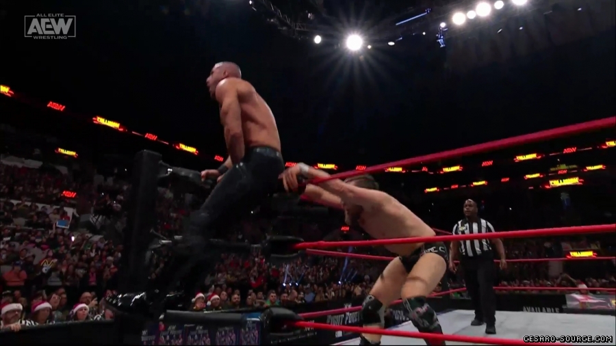Collision_Dec_23rd_mp418519.jpg