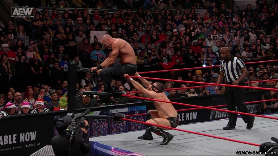 Collision_Dec_23rd_mp418523.jpg
