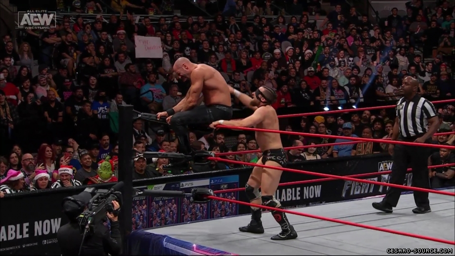 Collision_Dec_23rd_mp418524.jpg