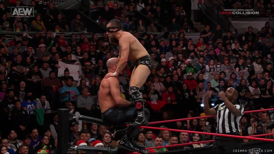 Collision_Dec_23rd_mp418649.jpg