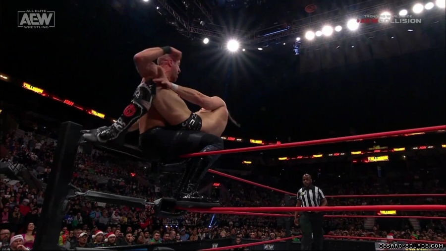 Collision_Dec_23rd_mp418656.jpg