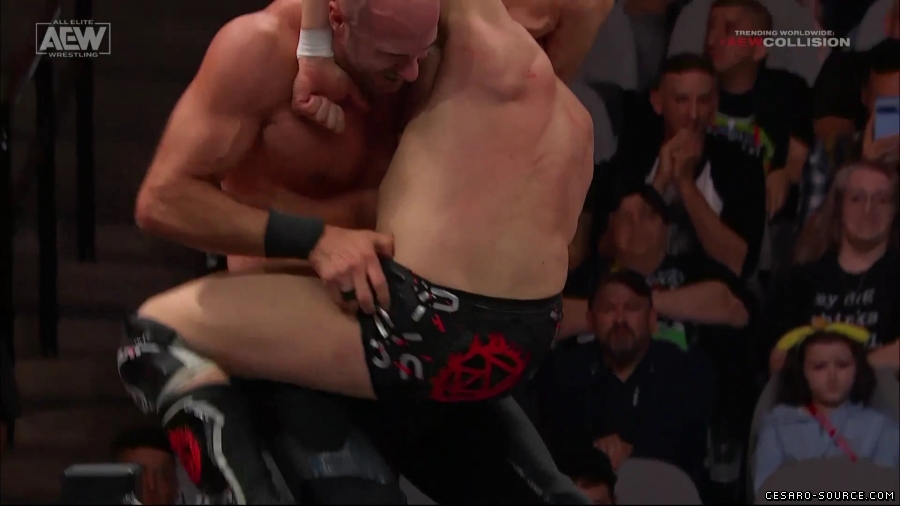 Collision_Dec_23rd_mp418662.jpg