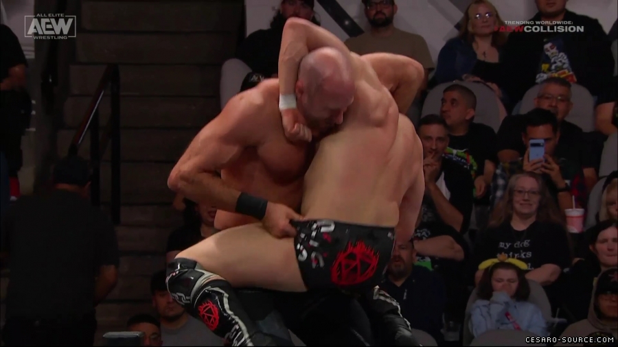 Collision_Dec_23rd_mp418663.jpg