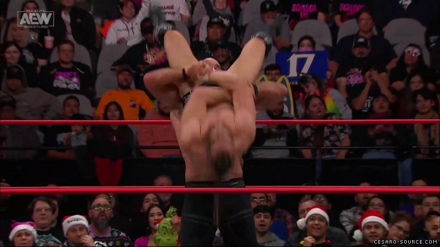 Collision_Dec_23rd_mp418730.jpg