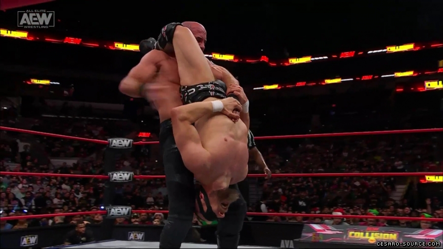 Collision_Dec_23rd_mp418749.jpg