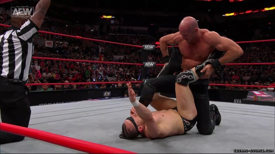 Collision_Dec_23rd_mp418866.jpg