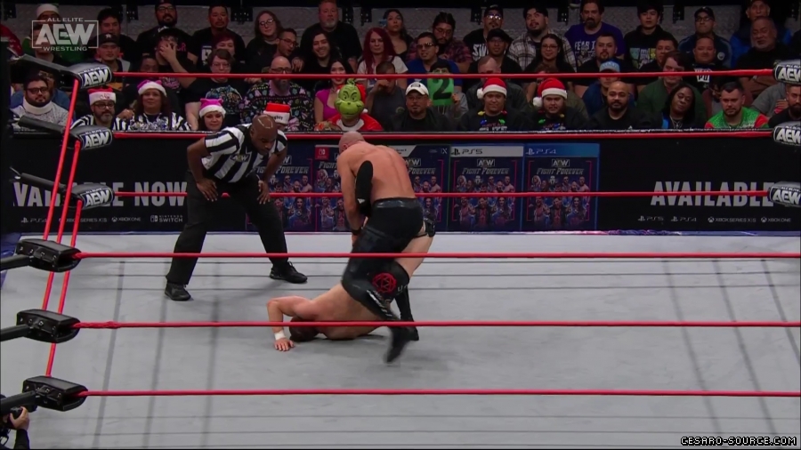 Collision_Dec_23rd_mp418870.jpg