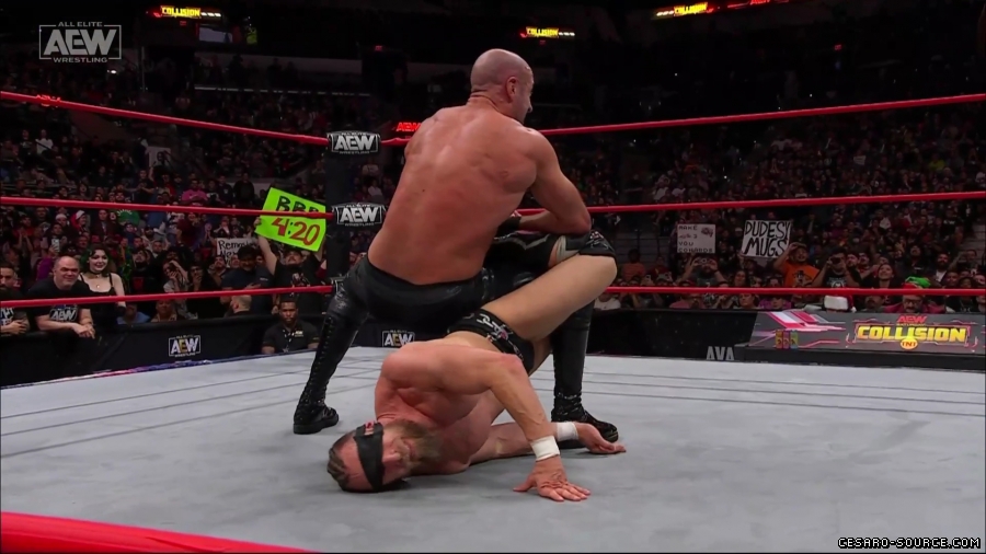 Collision_Dec_23rd_mp418922.jpg