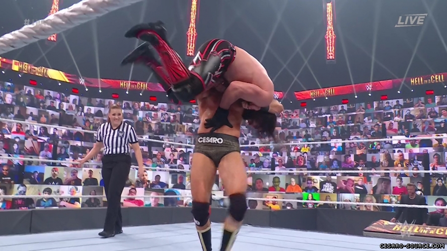 HIAC_Cesaro_mp40349.jpg