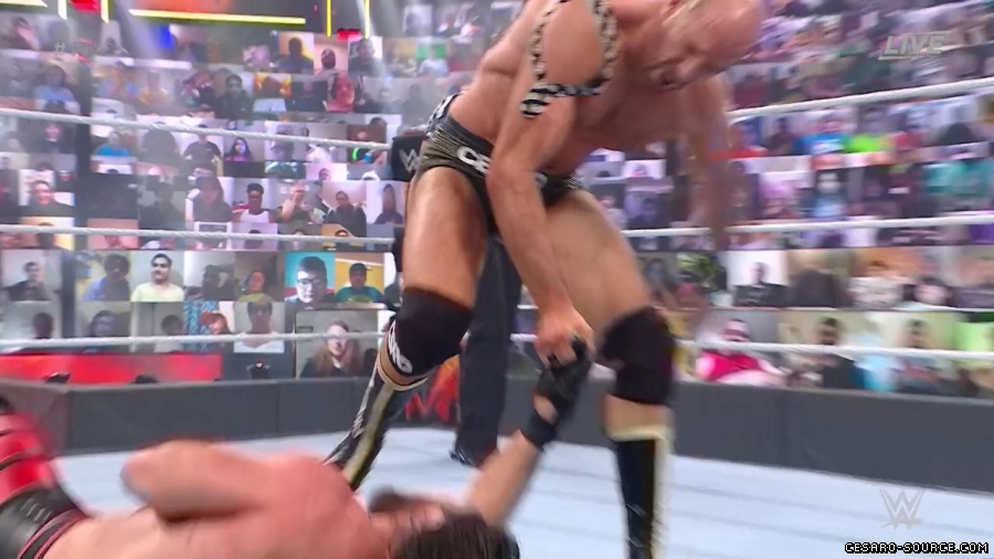 HIAC_Cesaro_mp40533.jpg