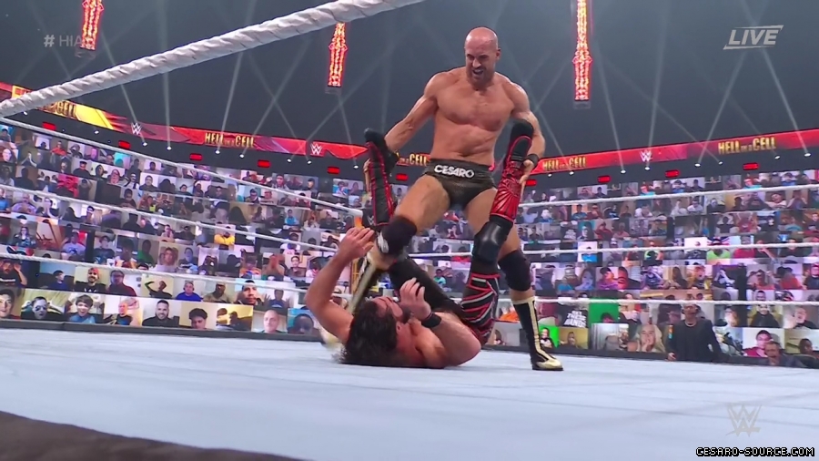 HIAC_Cesaro_mp40952.jpg