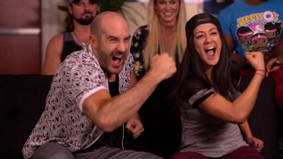 HUGGIN27_UPPERCUTS_28Bayley_Cesaro29_vs__NASHA_28Sasha_Neville29_--_Rocket_League__mp40030.jpg