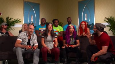 HUGGIN27_UPPERCUTS_28Bayley_Cesaro29_vs__NASHA_28Sasha_Neville29_--_Rocket_League__mp40325.jpg