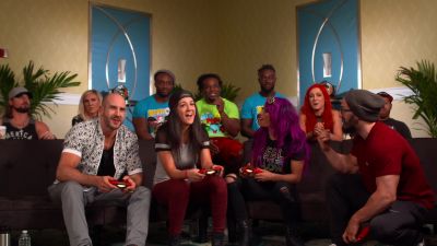 HUGGIN27_UPPERCUTS_28Bayley_Cesaro29_vs__NASHA_28Sasha_Neville29_--_Rocket_League__mp40329.jpg