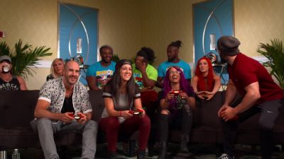 HUGGIN27_UPPERCUTS_28Bayley_Cesaro29_vs__NASHA_28Sasha_Neville29_--_Rocket_League__mp40331.jpg