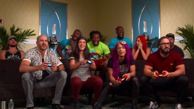 HUGGIN27_UPPERCUTS_28Bayley_Cesaro29_vs__NASHA_28Sasha_Neville29_--_Rocket_League__mp40849.jpg