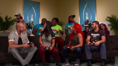 HUGGIN__UPPERCUTS_28Bayley_Cesaro29_vs__UP-UPBEATNIKS_28Becky_Sami29_--_Rocket_Leag_mp40029.jpg