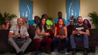 HUGGIN__UPPERCUTS_28Bayley_Cesaro29_vs__UP-UPBEATNIKS_28Becky_Sami29_--_Rocket_Leag_mp40103.jpg