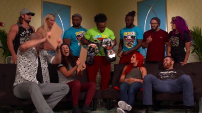 HUGGIN__UPPERCUTS_28Bayley_Cesaro29_vs__UP-UPBEATNIKS_28Becky_Sami29_--_Rocket_Leag_mp40440.jpg