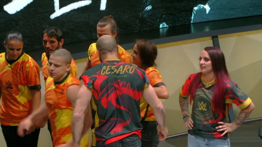 LEAGUE_OF_LEGENDS_-_Team_WWE_vs__Team_NXT_SHOWMATCH_mp40796.jpg