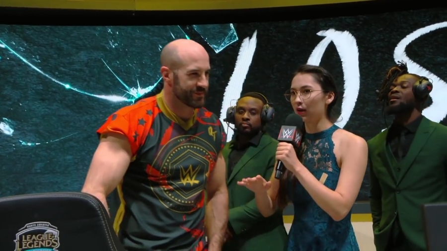 LEAGUE_OF_LEGENDS_-_Team_WWE_vs__Team_NXT_SHOWMATCH_mp41030.jpg