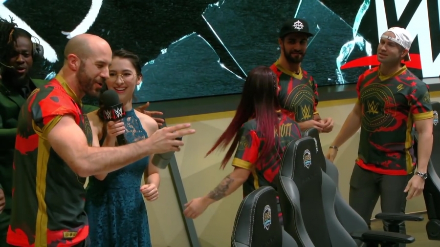 LEAGUE_OF_LEGENDS_-_Team_WWE_vs__Team_NXT_SHOWMATCH_mp41047.jpg