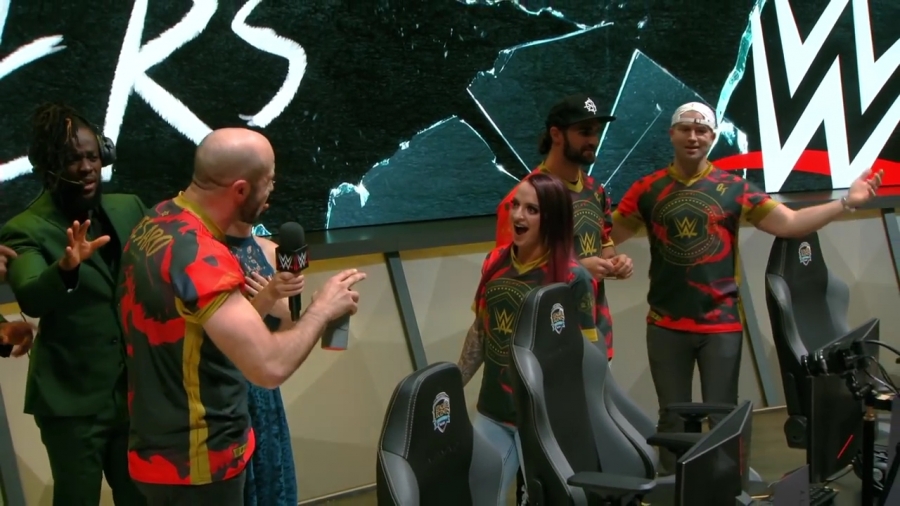 LEAGUE_OF_LEGENDS_-_Team_WWE_vs__Team_NXT_SHOWMATCH_mp41054.jpg