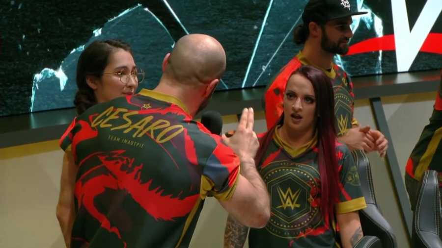 LEAGUE_OF_LEGENDS_-_Team_WWE_vs__Team_NXT_SHOWMATCH_mp41066.jpg