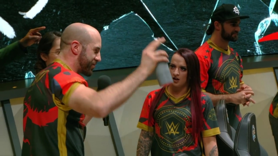 LEAGUE_OF_LEGENDS_-_Team_WWE_vs__Team_NXT_SHOWMATCH_mp41070.jpg