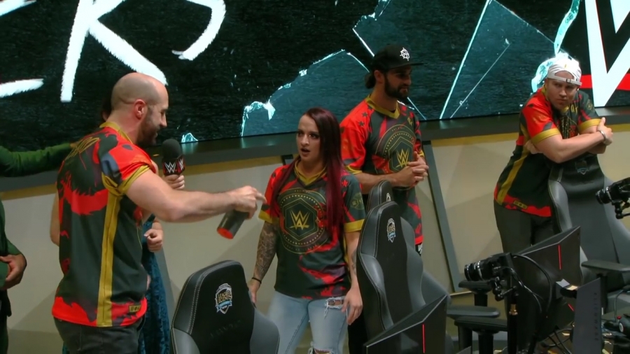 LEAGUE_OF_LEGENDS_-_Team_WWE_vs__Team_NXT_SHOWMATCH_mp41076.jpg
