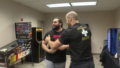 PING_PONG_BATTLE_PT__II-_Cesaro_vs__Rusev_--_Gamer_Gauntlet_mp40740.jpg