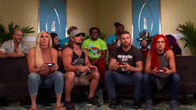ROYAL_127S_28Charlotte_AJ29_vs__UP-UPBEATNIKS_28Becky_Sami29_--_Rocket_League_Tour_mp40436.jpg