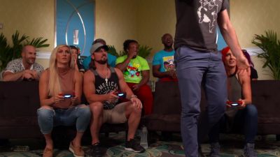 ROYAL_127S_28Charlotte_AJ29_vs__UP-UPBEATNIKS_28Becky_Sami29_--_Rocket_League_Tour_mp40475.jpg