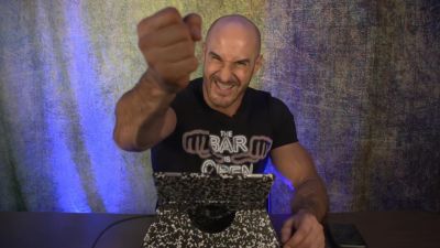 SAMOA_JOE___CESARO_need_to_pump_it_up__-_Clash_With_Cesaro_mp44857.jpg