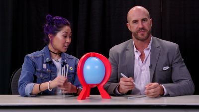 SMOSH_GAMES_x_UUDD-_MARI_vs__CESARO_--_Boom_Boom_Balloon21_--_Expansion_Pack_mp40017.jpg