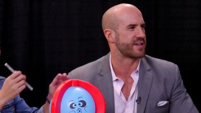 SMOSH_GAMES_x_UUDD-_MARI_vs__CESARO_--_Boom_Boom_Balloon21_--_Expansion_Pack_mp40057.jpg