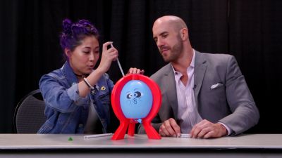 SMOSH_GAMES_x_UUDD-_MARI_vs__CESARO_--_Boom_Boom_Balloon21_--_Expansion_Pack_mp40060.jpg